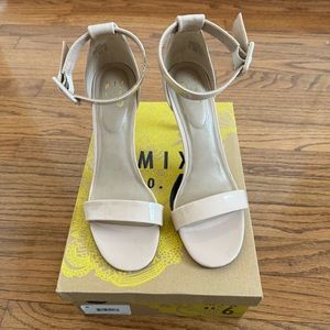 Mix No. 6 Lole heels